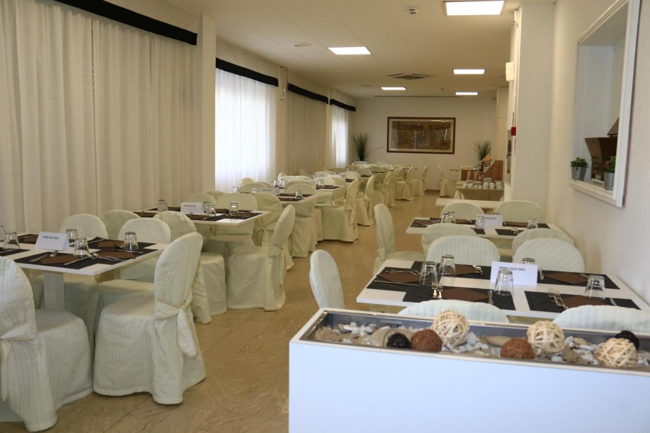 Hotel Diamante Cattolica Exterior photo